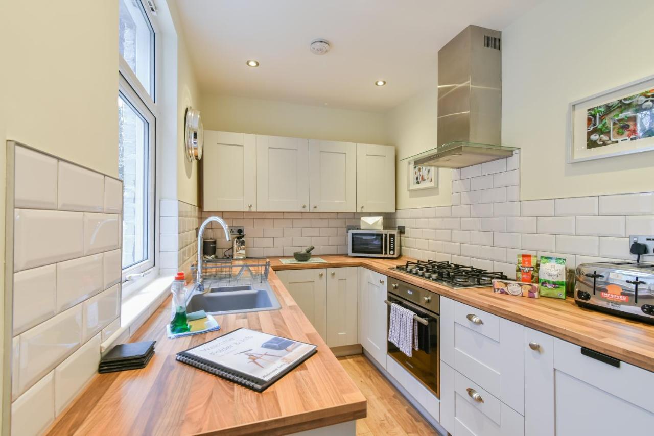 The Cleveland Villa York Bagian luar foto
